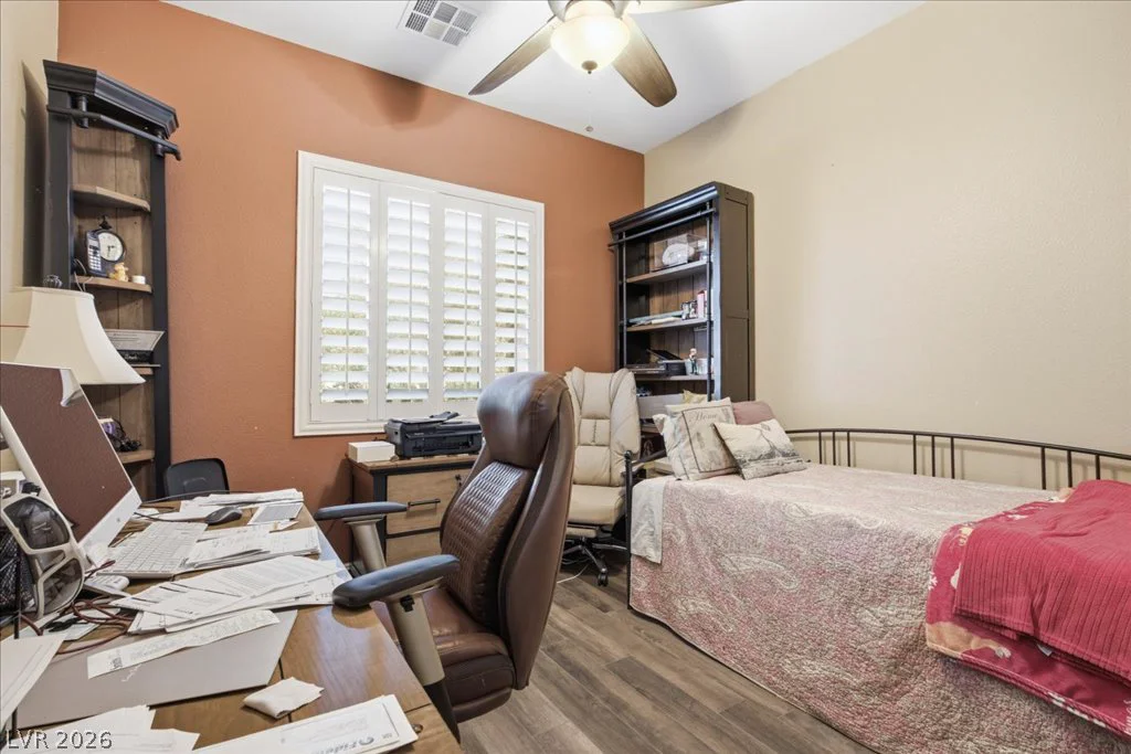 7233 Silver Valley, Las Vegas, NV 89149