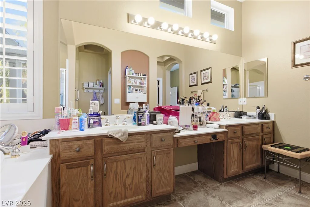 7233 Silver Valley, Las Vegas, NV 89149
