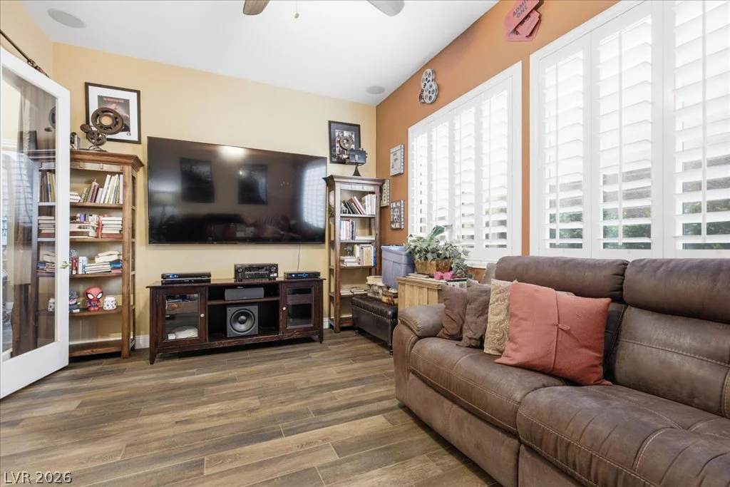 7233 Silver Valley, Las Vegas, NV 89149