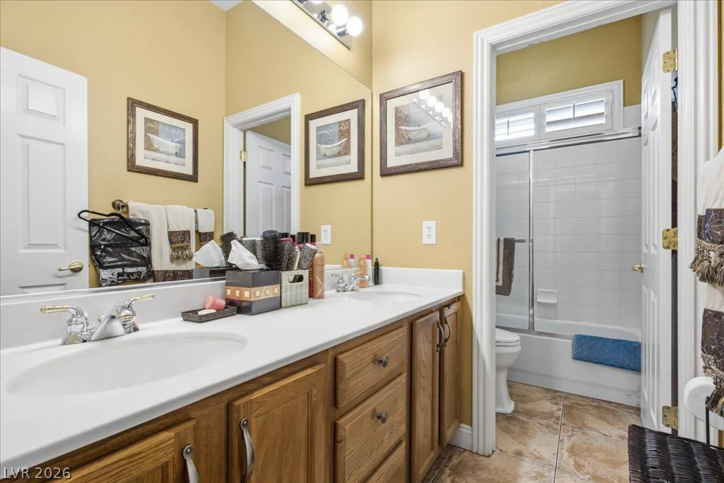 7233 Silver Valley, Las Vegas, NV 89149
