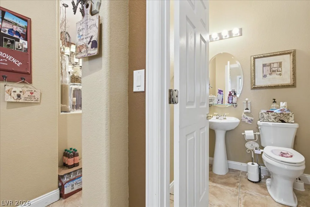 7233 Silver Valley, Las Vegas, NV 89149