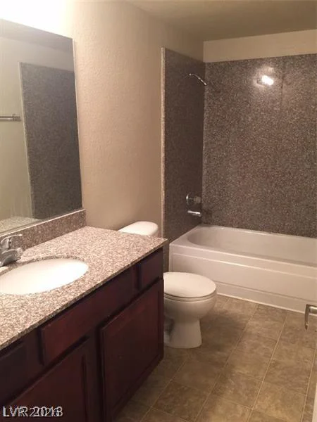 4941 River Glen, Las Vegas, NV 89103