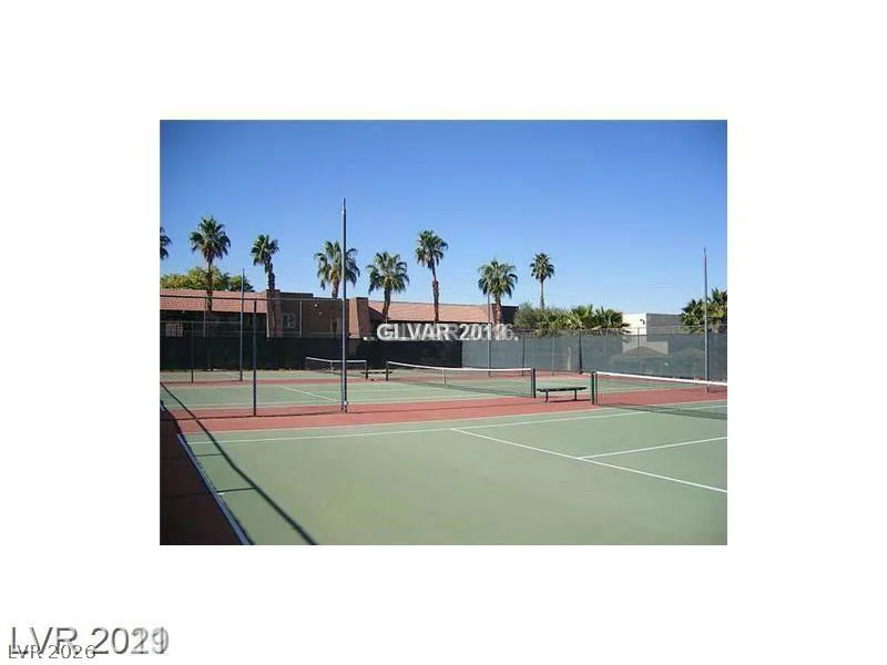 4941 River Glen, Las Vegas, NV 89103