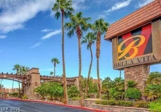 4941 River Glen, Las Vegas, NV 89103