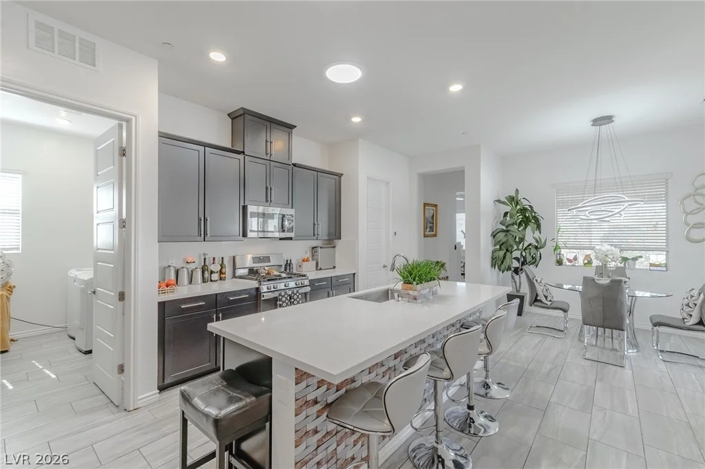 677 Sunlight Hill, Henderson, NV 89011