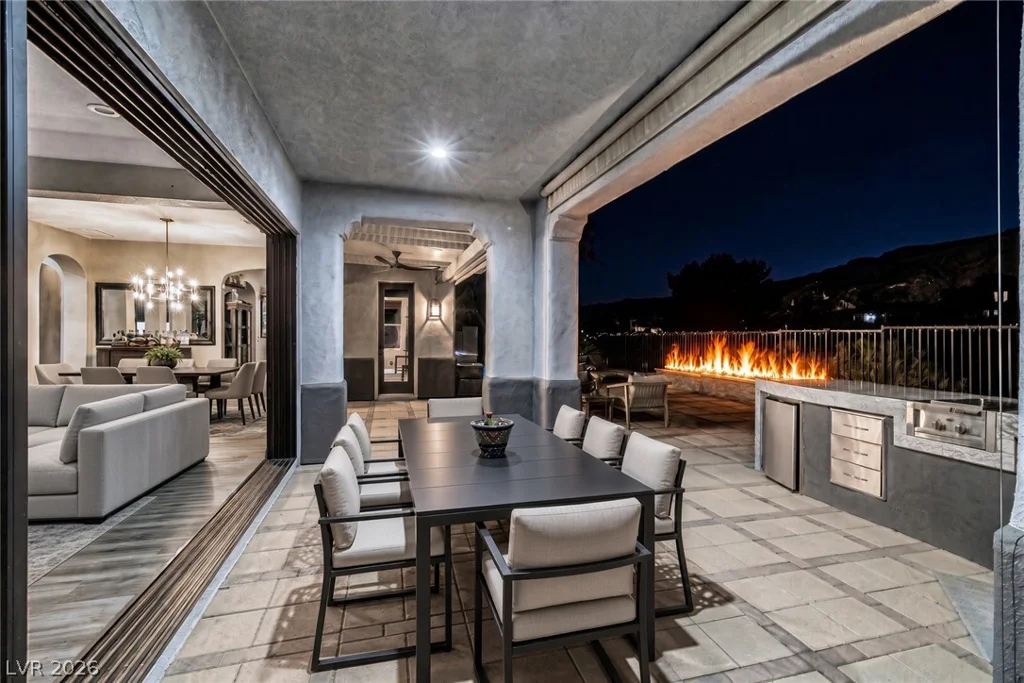 2587 Turtle Head Peak Dr, Las Vegas, NV 89135
