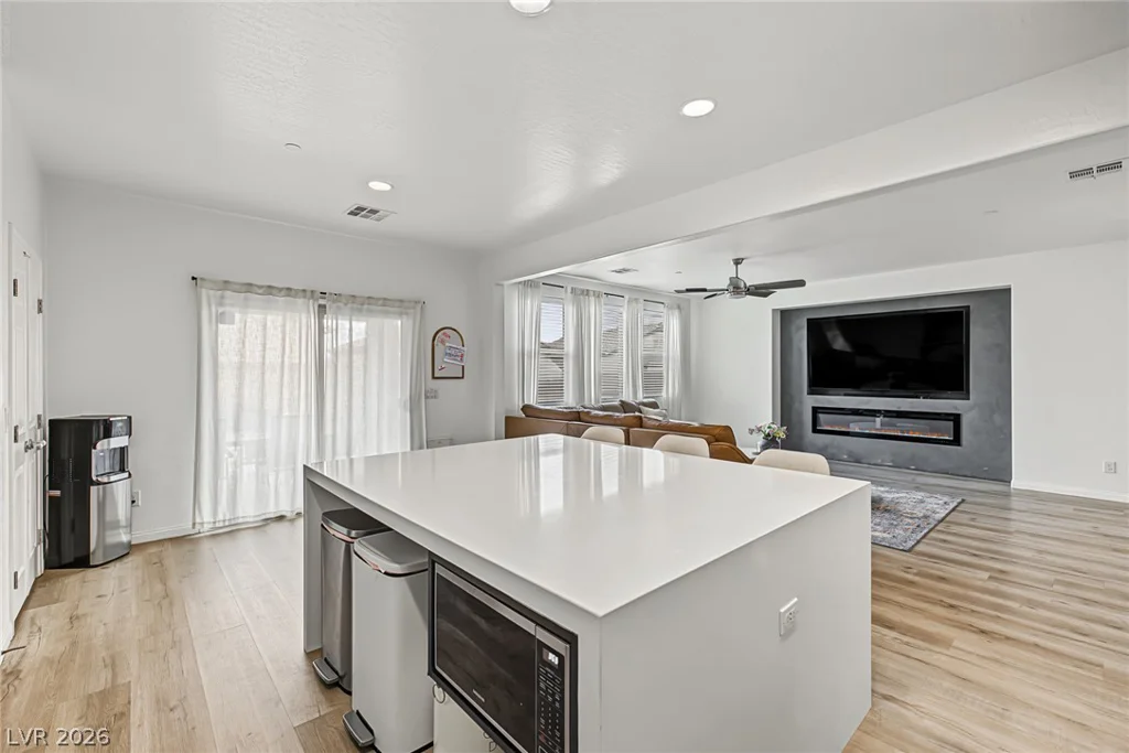 947 Via Del Campo, Henderson, NV 89011