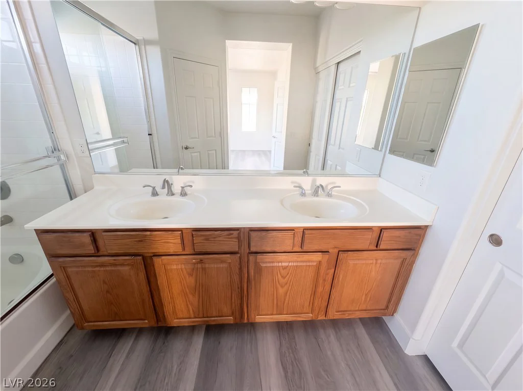 7219 Regent Pond, Las Vegas, NV 89166