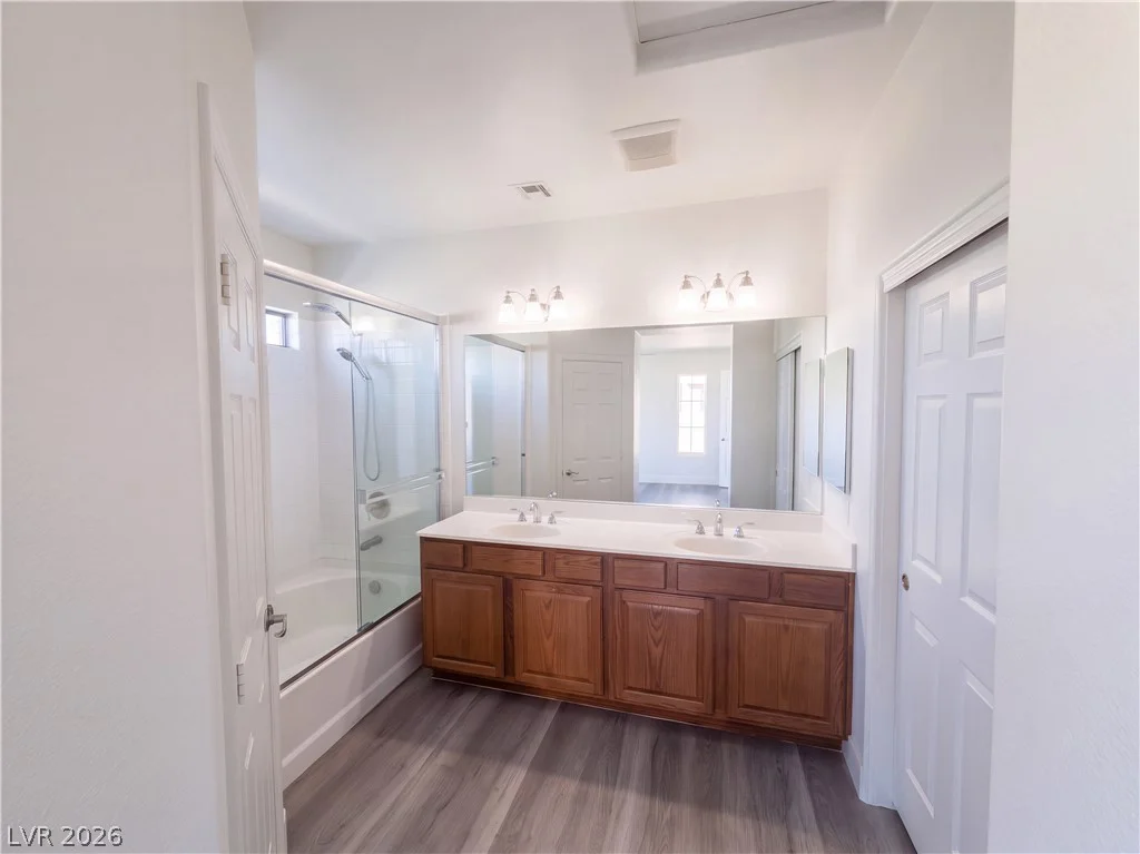 7219 Regent Pond, Las Vegas, NV 89166