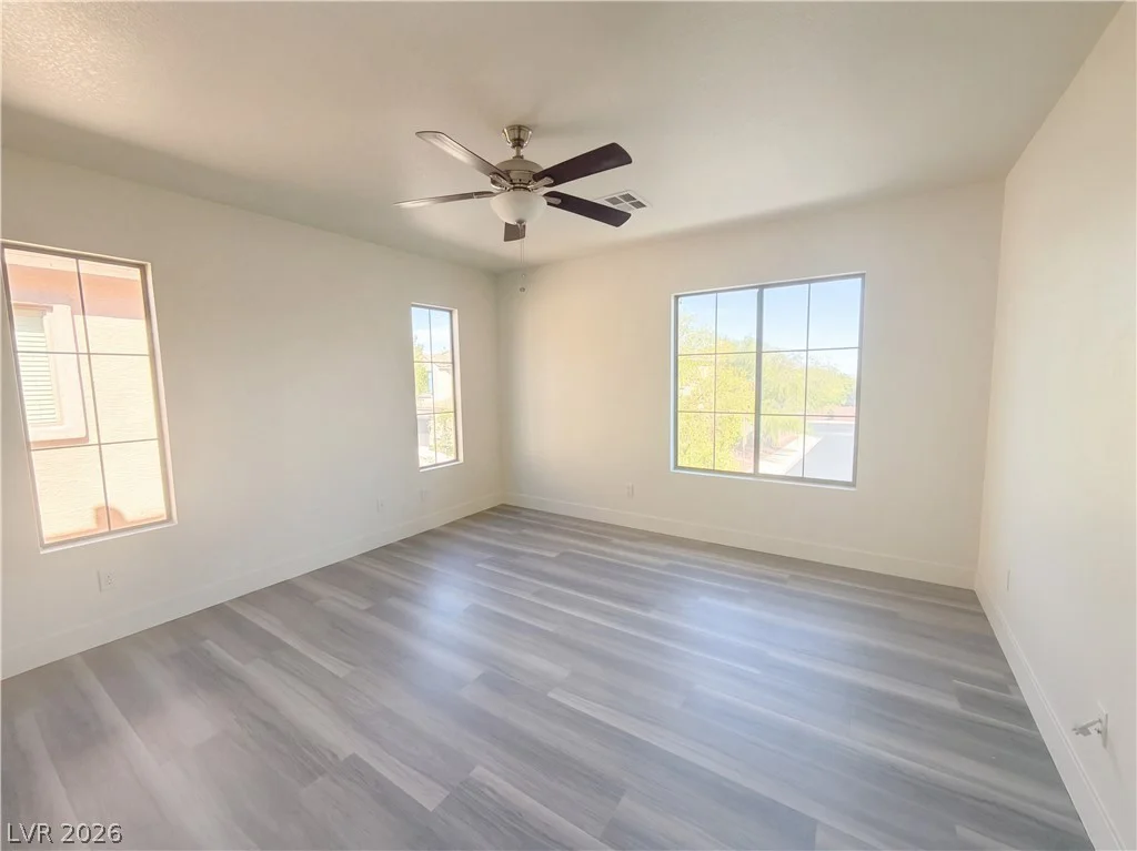 7219 Regent Pond, Las Vegas, NV 89166