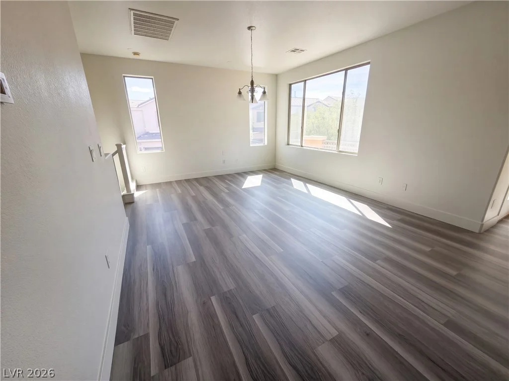 7219 Regent Pond, Las Vegas, NV 89166