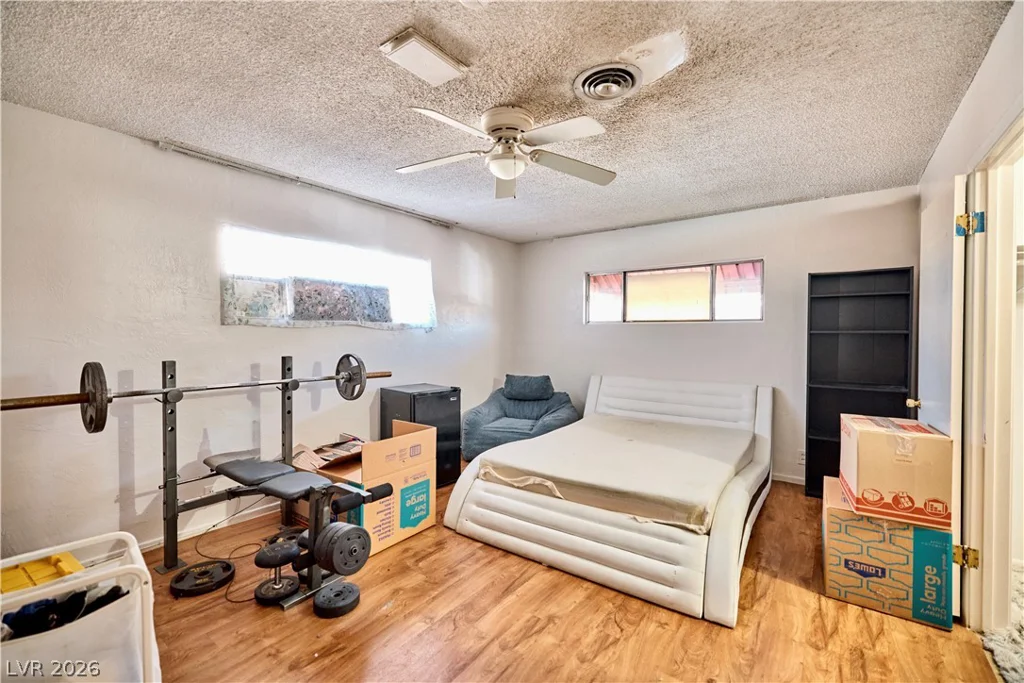 4504 Exposition, Las Vegas, NV 89102