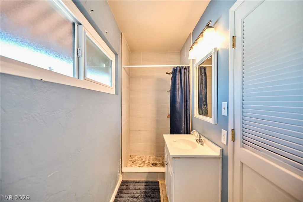 4504 Exposition, Las Vegas, NV 89102