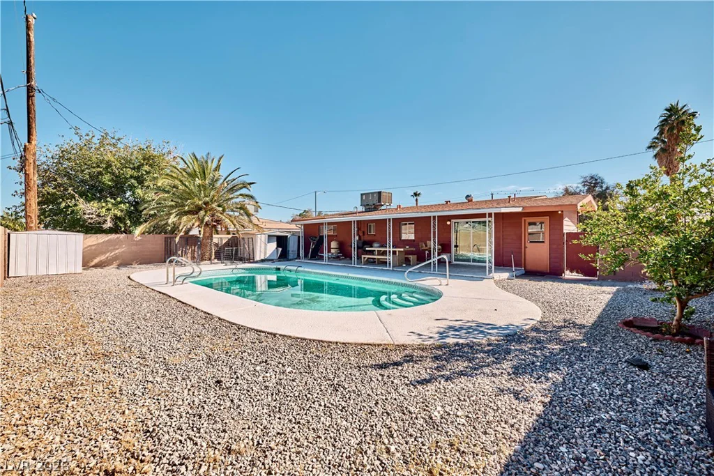 4504 Exposition, Las Vegas, NV 89102