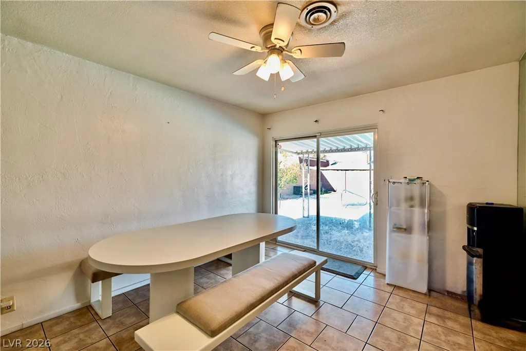 4504 Exposition, Las Vegas, NV 89102