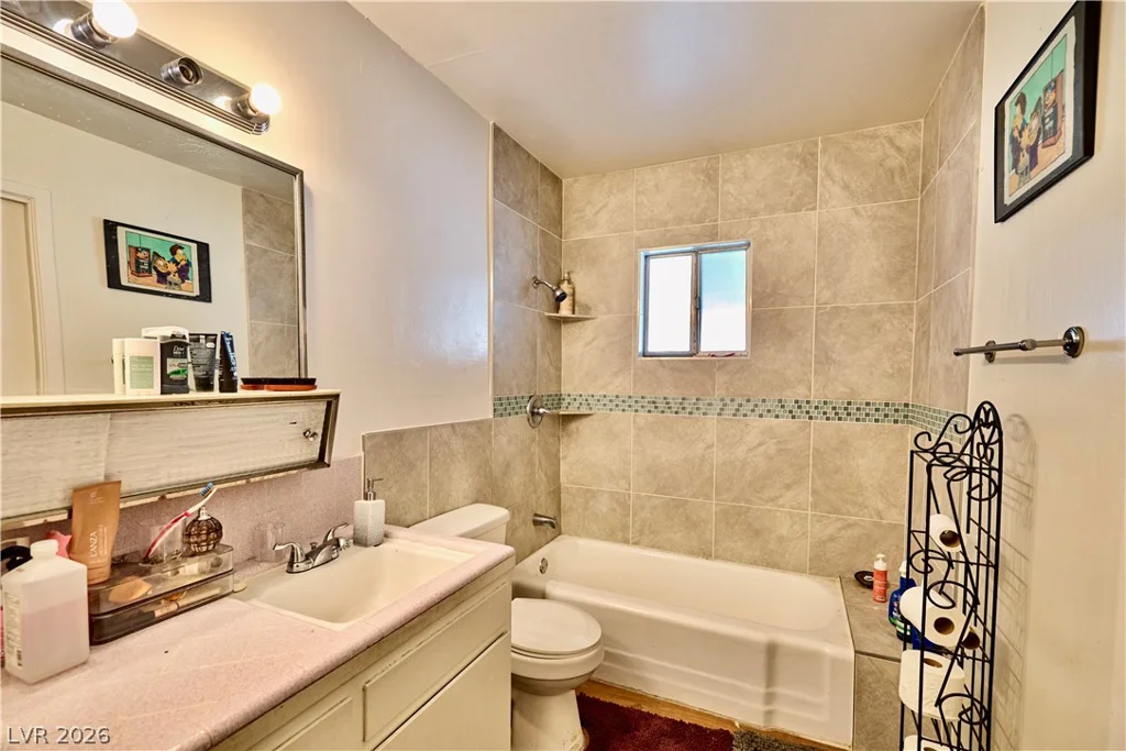 4504 Exposition, Las Vegas, NV 89102