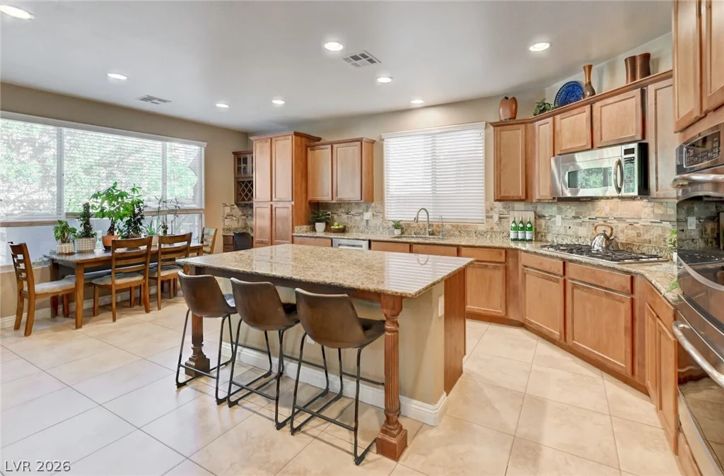 7020 Twin Forks Peak, Las Vegas, NV 89166