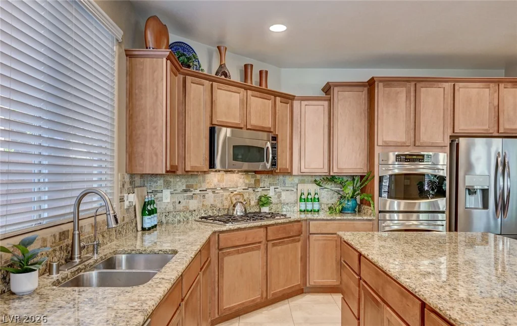 7020 Twin Forks Peak, Las Vegas, NV 89166