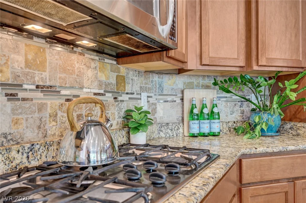 7020 Twin Forks Peak, Las Vegas, NV 89166