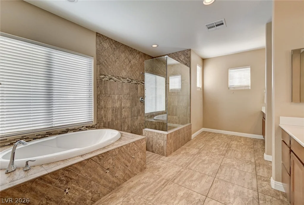 7020 Twin Forks Peak, Las Vegas, NV 89166