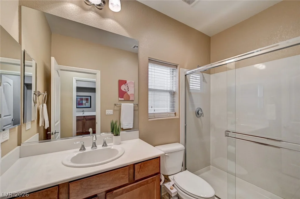 7020 Twin Forks Peak, Las Vegas, NV 89166