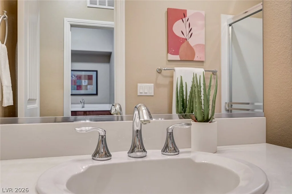 7020 Twin Forks Peak, Las Vegas, NV 89166