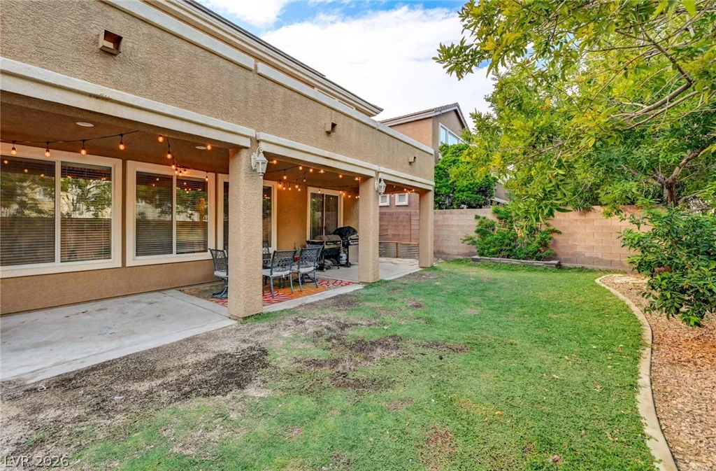 7020 Twin Forks Peak, Las Vegas, NV 89166