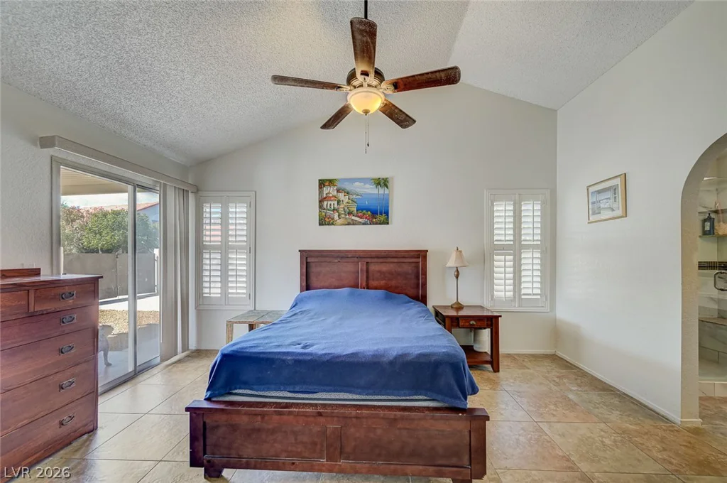 9932 Heffner Hills, Las Vegas, NV 89117