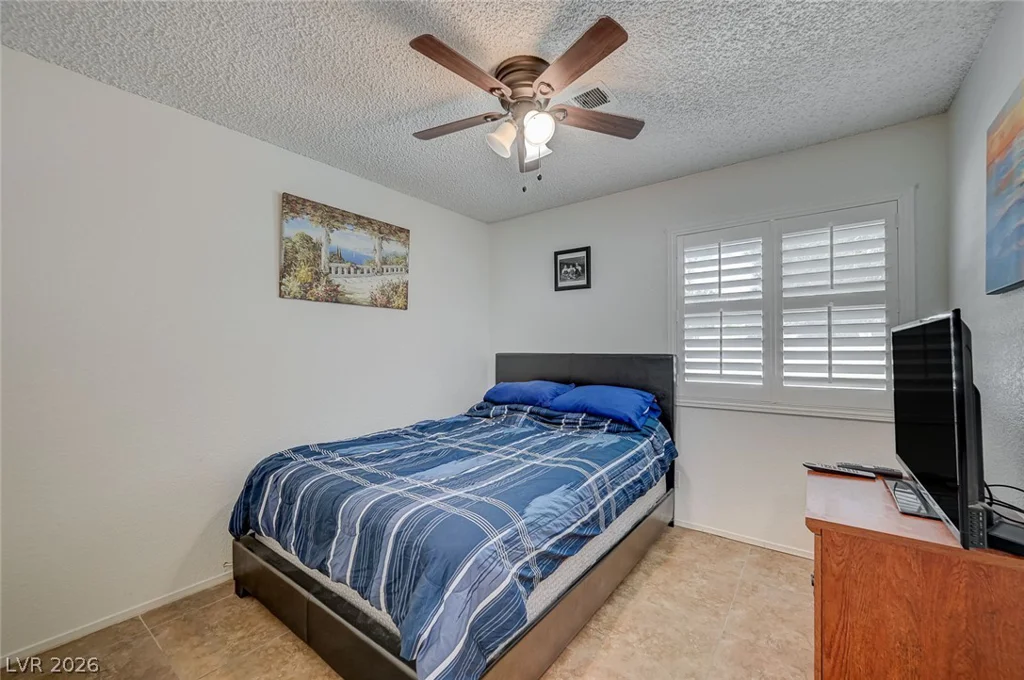 9932 Heffner Hills, Las Vegas, NV 89117