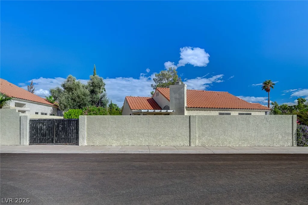 9932 Heffner Hills, Las Vegas, NV 89117