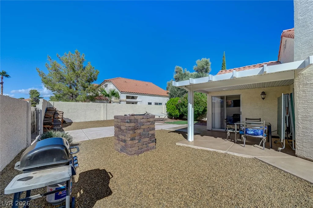 9932 Heffner Hills, Las Vegas, NV 89117