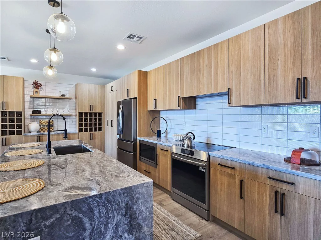 2921 Acoma, Pahrump, NV 89048