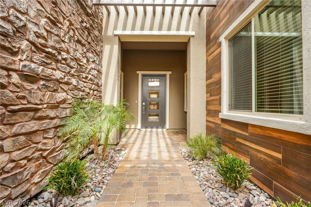 6268 PETROGLYPH, Las Vegas, NV 89135