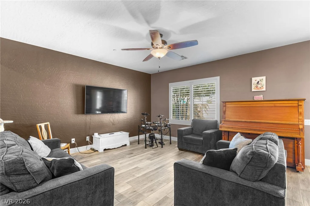 92 Newmiller, Henderson, NV 89002