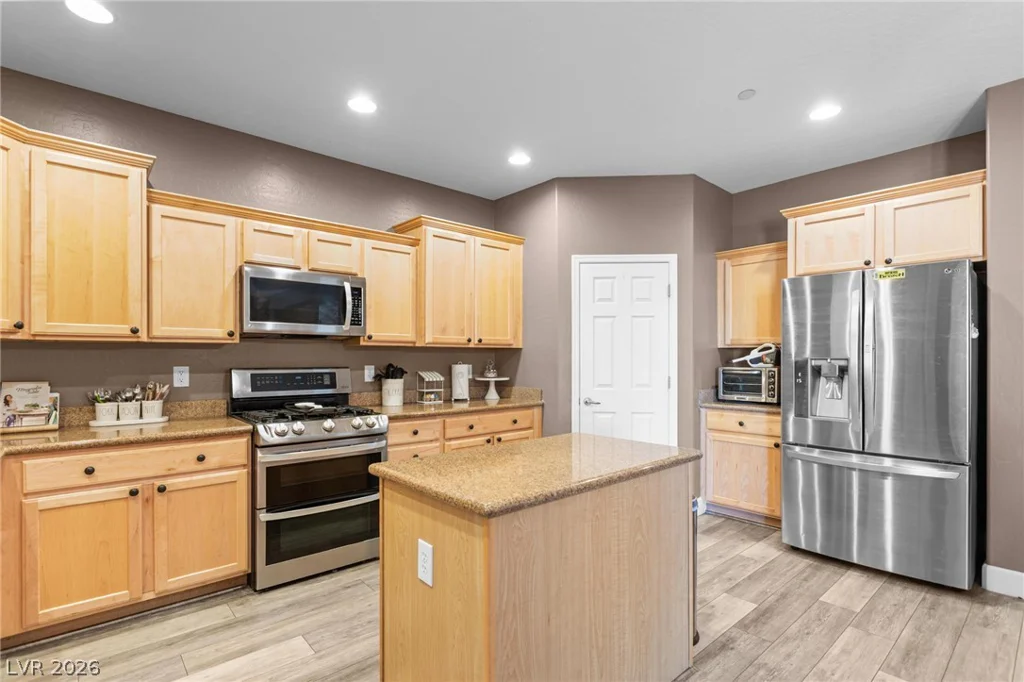 92 Newmiller, Henderson, NV 89002