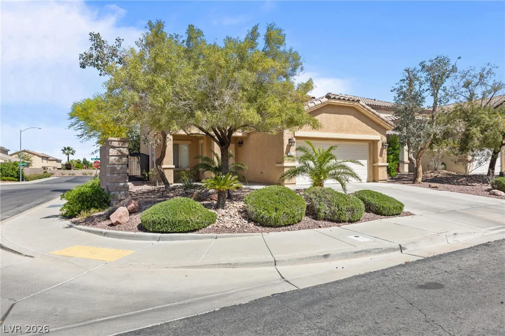 92 Newmiller, Henderson, NV 89002