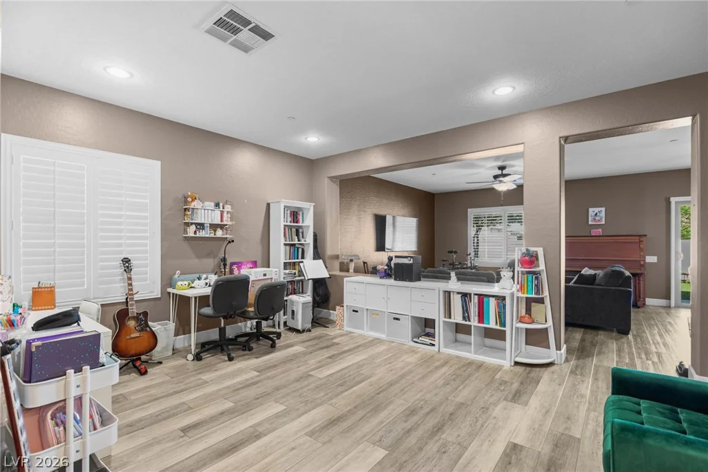92 Newmiller, Henderson, NV 89002