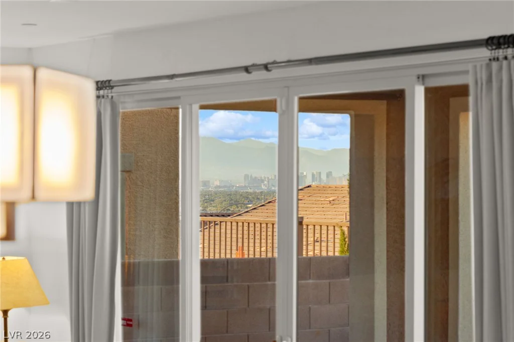 940 Rock Ledge, Henderson, NV 89012