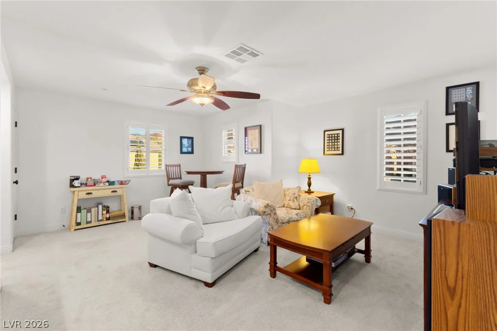 940 Rock Ledge, Henderson, NV 89012