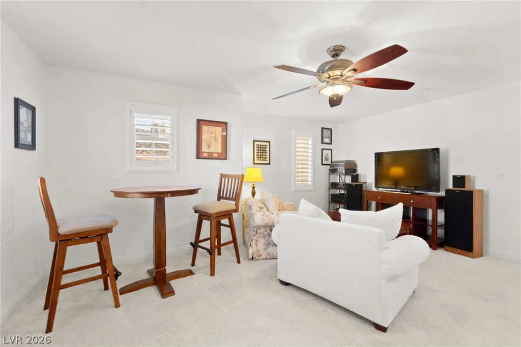940 Rock Ledge, Henderson, NV 89012