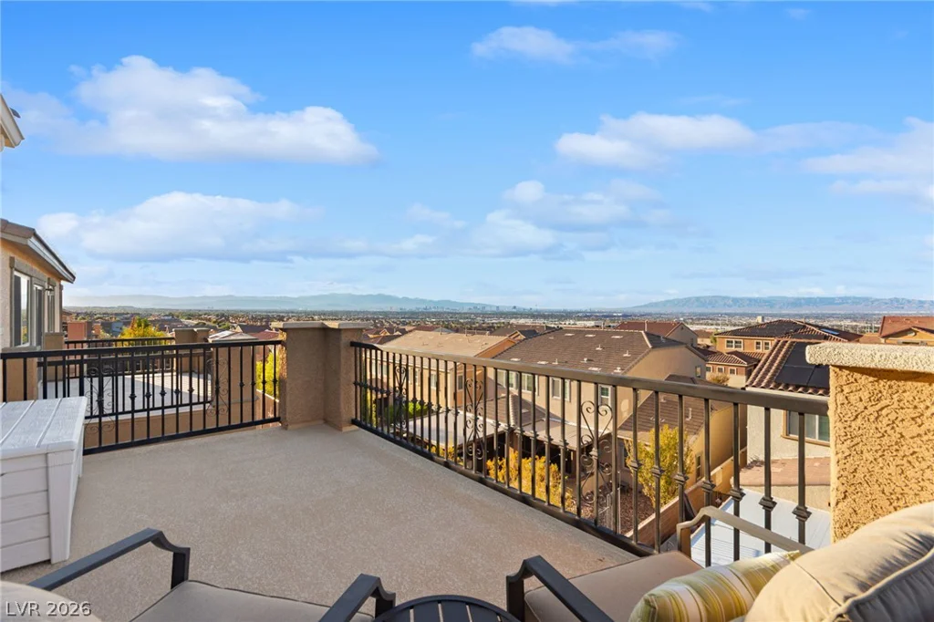 940 Rock Ledge, Henderson, NV 89012