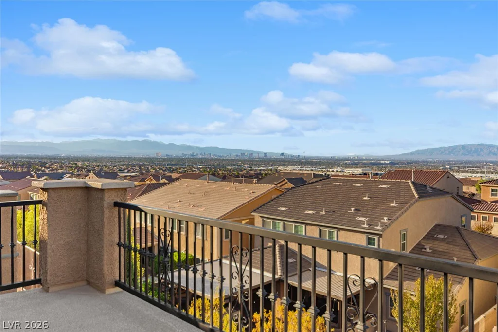 940 Rock Ledge, Henderson, NV 89012
