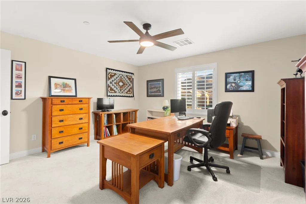 940 Rock Ledge, Henderson, NV 89012