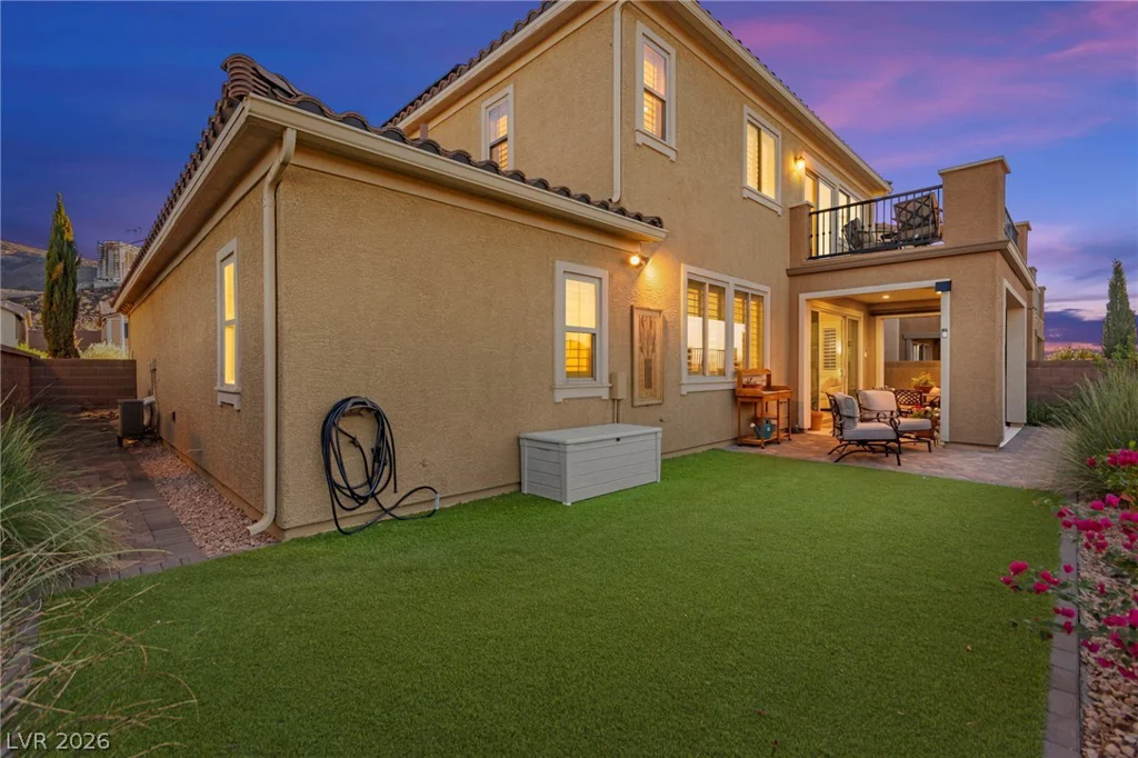 940 Rock Ledge, Henderson, NV 89012