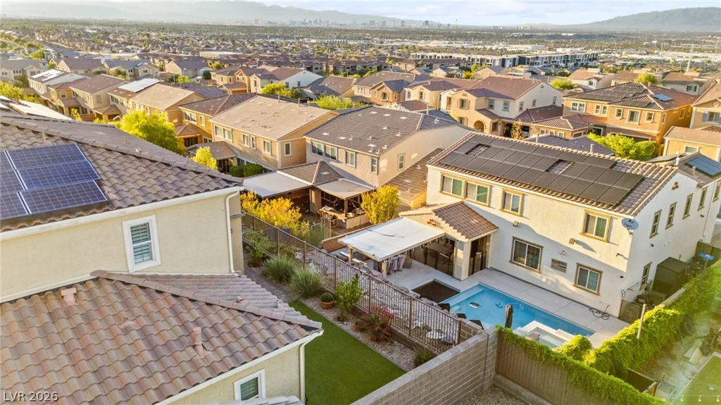 940 Rock Ledge, Henderson, NV 89012