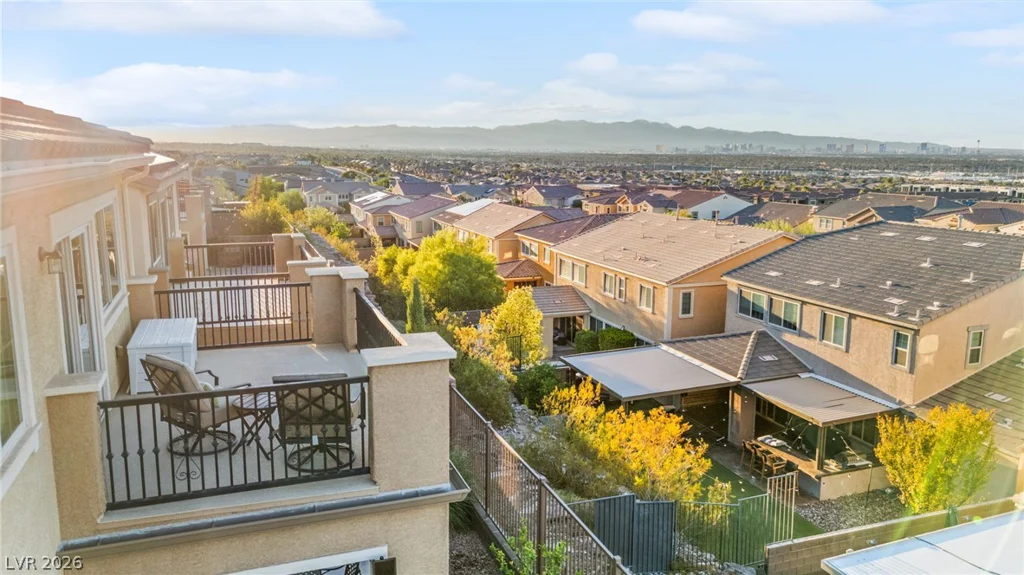 940 Rock Ledge, Henderson, NV 89012