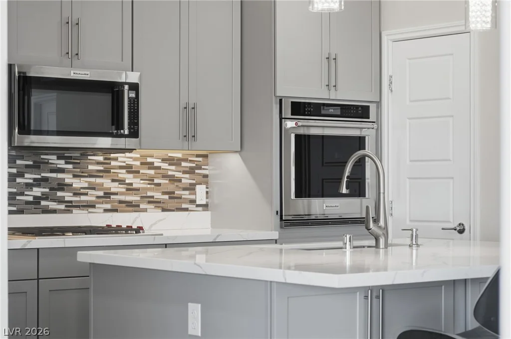 2555 Hampton, Henderson, NV 89052