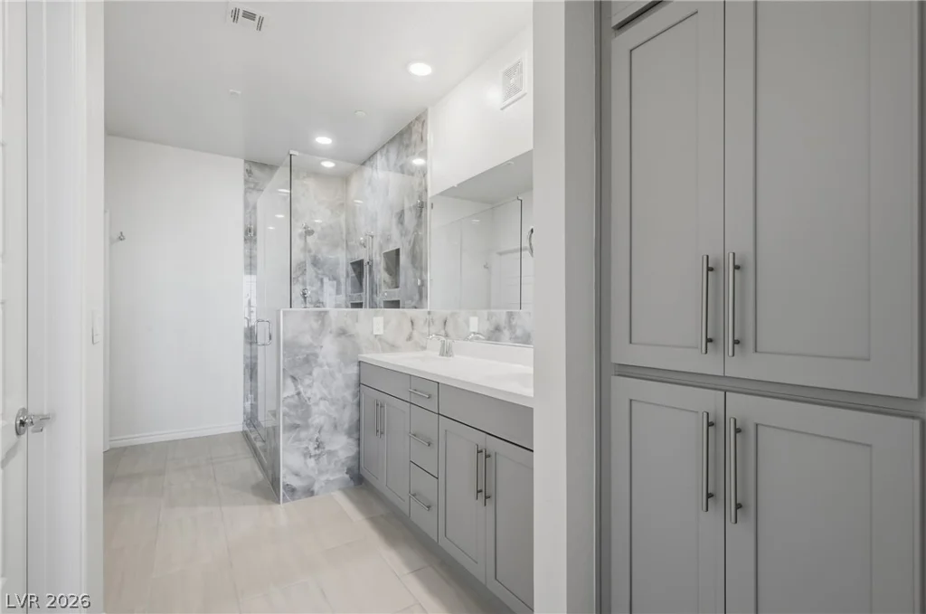 2555 Hampton, Henderson, NV 89052
