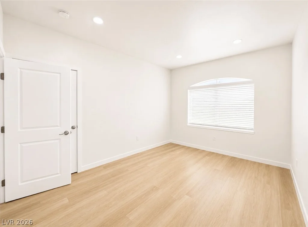 5415 Harmon, Las Vegas, NV 89103