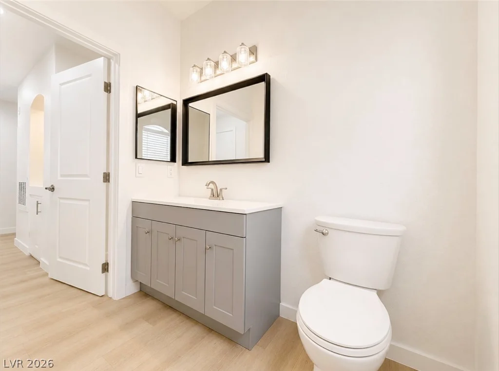 5415 Harmon, Las Vegas, NV 89103